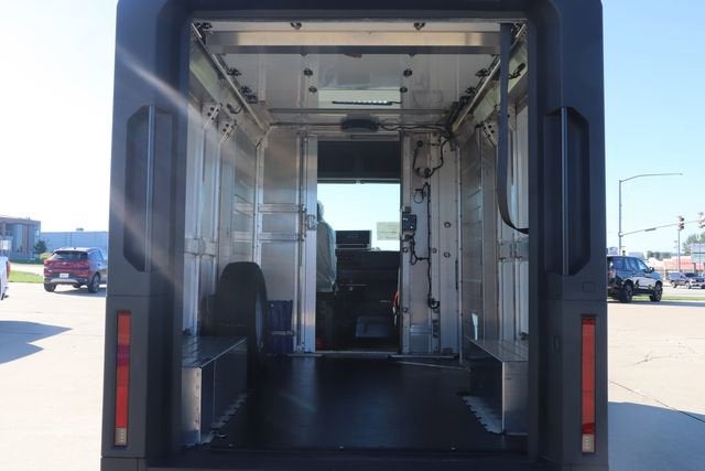 2025 Chevrolet BrightDrop 400 FWD 400