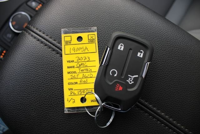 2023 GMC Terrain SLT