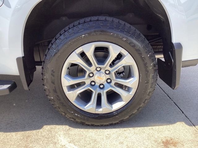 2026 Chevrolet Silverado 1500 LTZ - Photo 22
