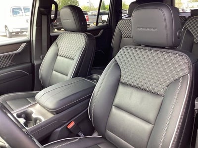 2025 GMC Acadia Denali