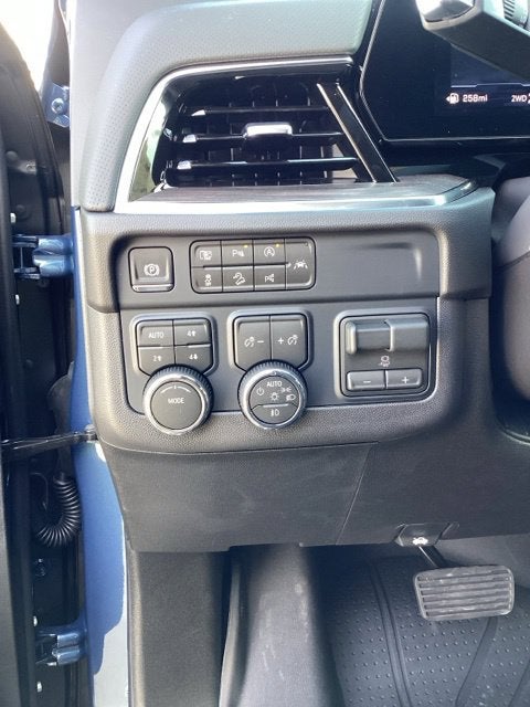 2027 Chevrolet Suburban Premier