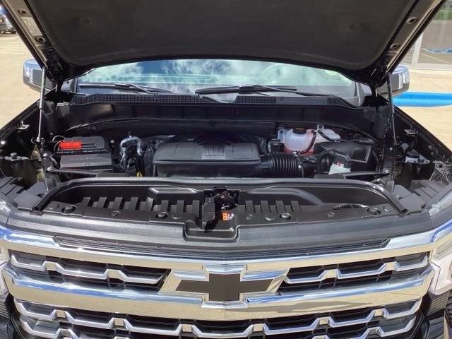 2026 Chevrolet Silverado 1500 LTZ - Photo 18