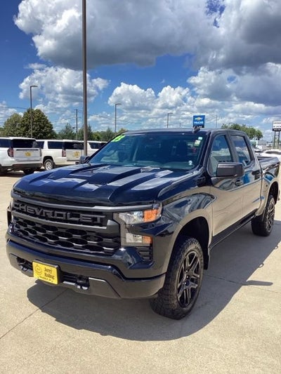 2023 Chevrolet Silverado 1500 Custom Trail Boss