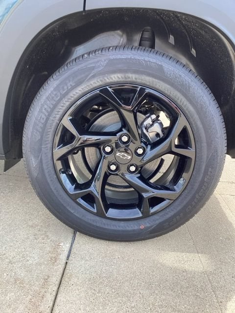 2026 Chevrolet Trax LT - Photo 6